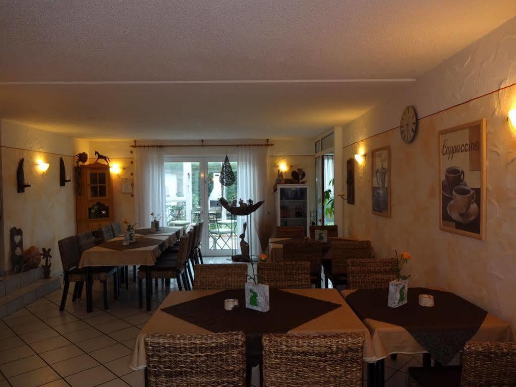 Gastehaus Gluck Wir Haben Immer Eintrittskarten Fur Den Europa-Park Fur Sie! Otel Rust Dış mekan fotoğraf