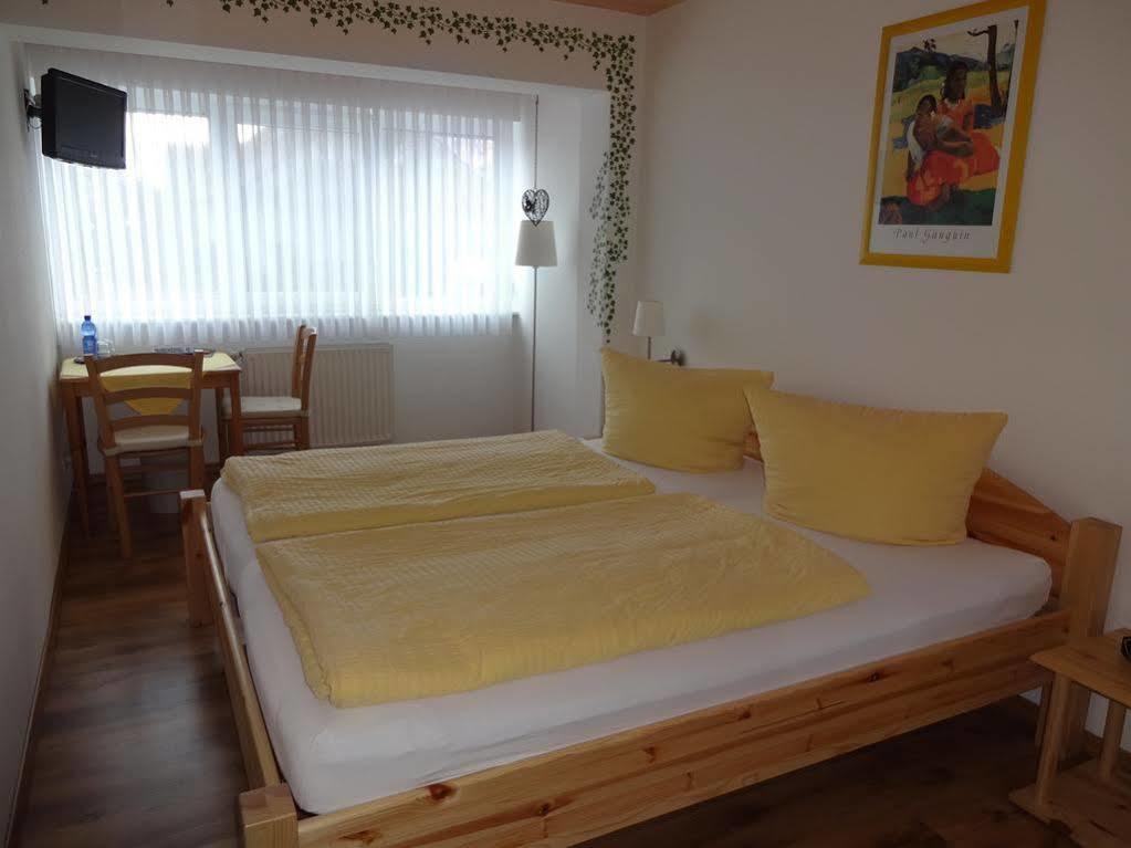 Gastehaus Gluck Wir Haben Immer Eintrittskarten Fur Den Europa-Park Fur Sie! Otel Rust Dış mekan fotoğraf